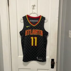 Trae Young Hawks jersey